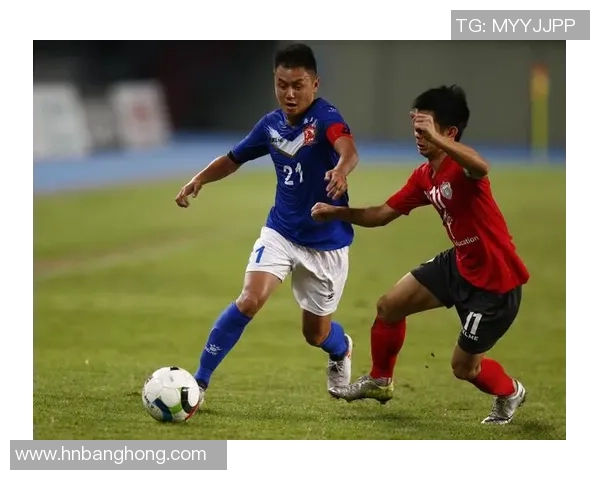 中国足球队与马尔代夫队激战正酣赛况分析及精彩瞬间回顾 中国足球队与马尔代夫队激战正酣赛况分析及精彩瞬间回顾