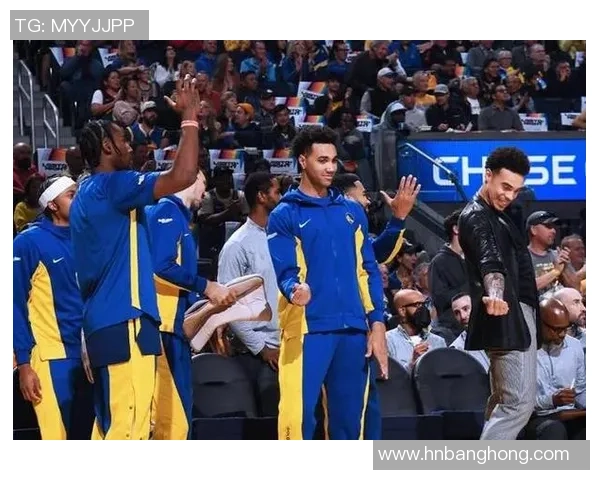 克莱37分助勇士逆袭国王展现超级表现引发热议