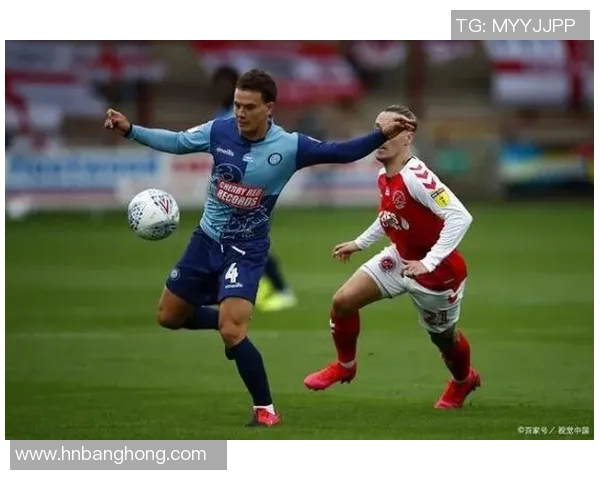 布拉迪斯与灵比的精彩对决揭示了足球战术与团队合作的重要性